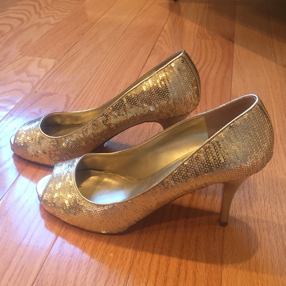 GUESS gold sequined kitten heels